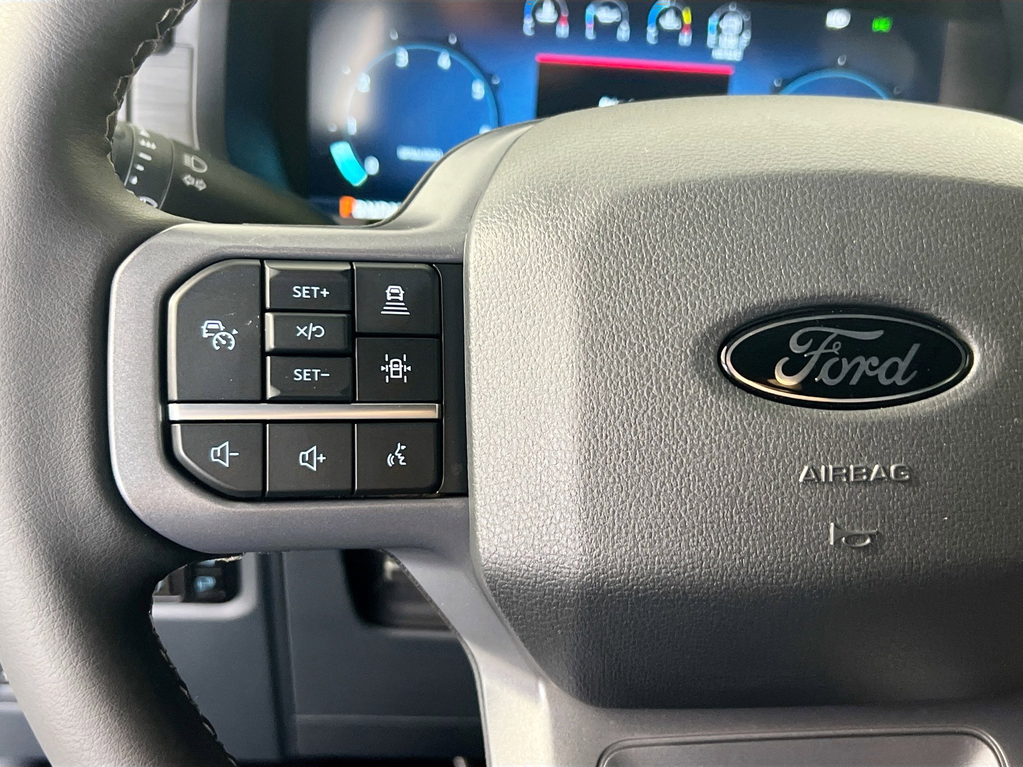 Used 2025 Ford F150 XLT w/ Equipment Group 302A MID image 18
