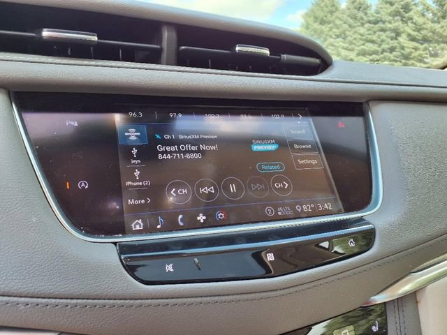 Used 2020 Cadillac XT5 Premium Luxury FWD image 18