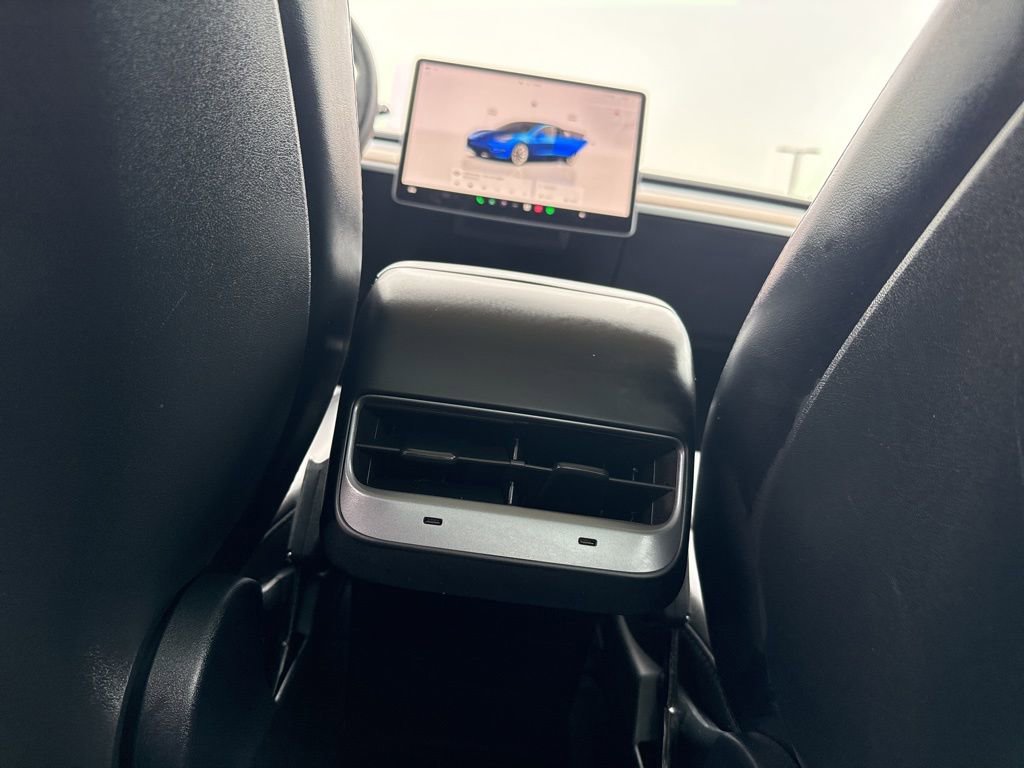 Used 2023 Tesla Model 3 Standard Range image 19