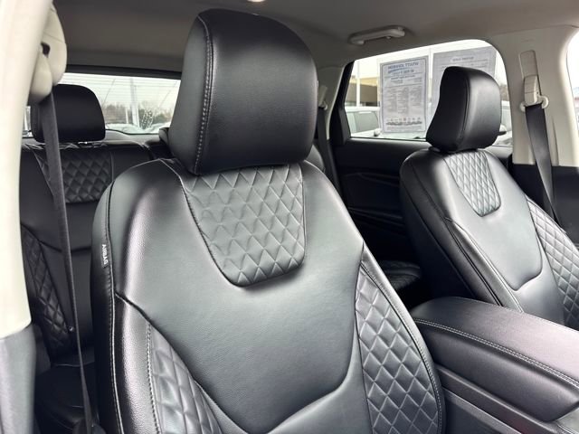 Used 2024 Ford Edge Titanium image 25