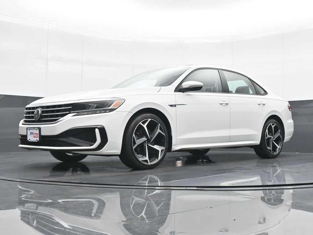 Used 2020 Volkswagen Passat 2.0T R-Line image 17