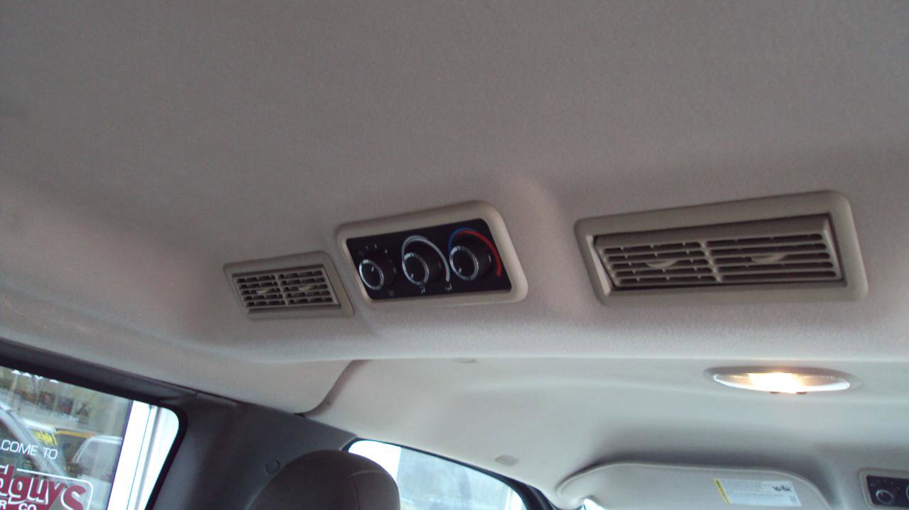 Used 2014 Chevrolet Express 1500 LT w/ LT Preferred Equipment Group AWD/4WD image 13