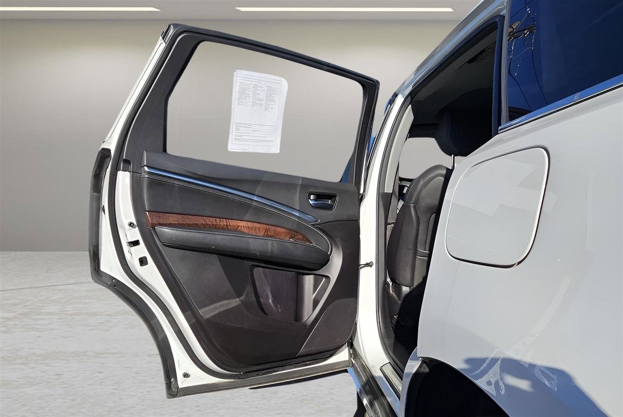 Used 2020 Acura MDX SH-AWD w/Technology Pkg image 18