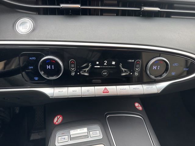 Used 2025 Genesis GV70 2.5T image 19