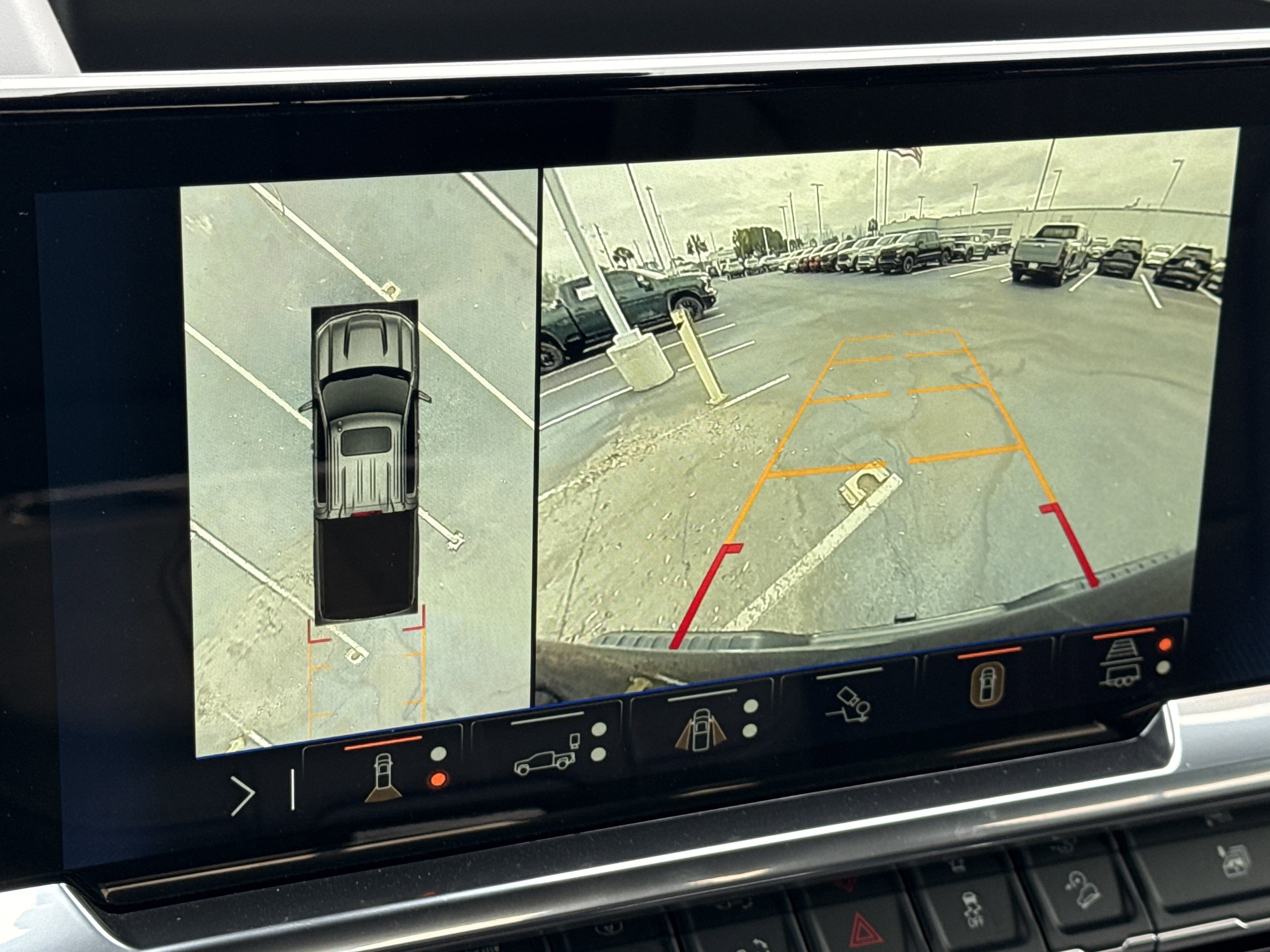 Certified 2025 Chevrolet Silverado 1500 High Country w/ Technology Package image 25