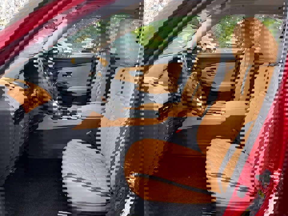 New 2025 Nissan Sentra SV w/ SV Premium Package image 3