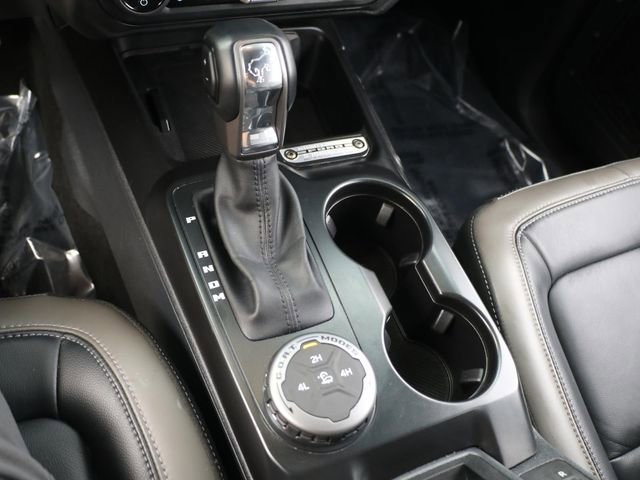 Used 2025 Ford Bronco Outer Banks image 24