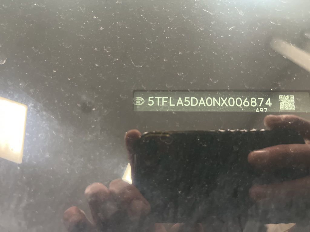 Used 2022 Toyota Tundra SR5 w/ SR5 Premium Package image 6