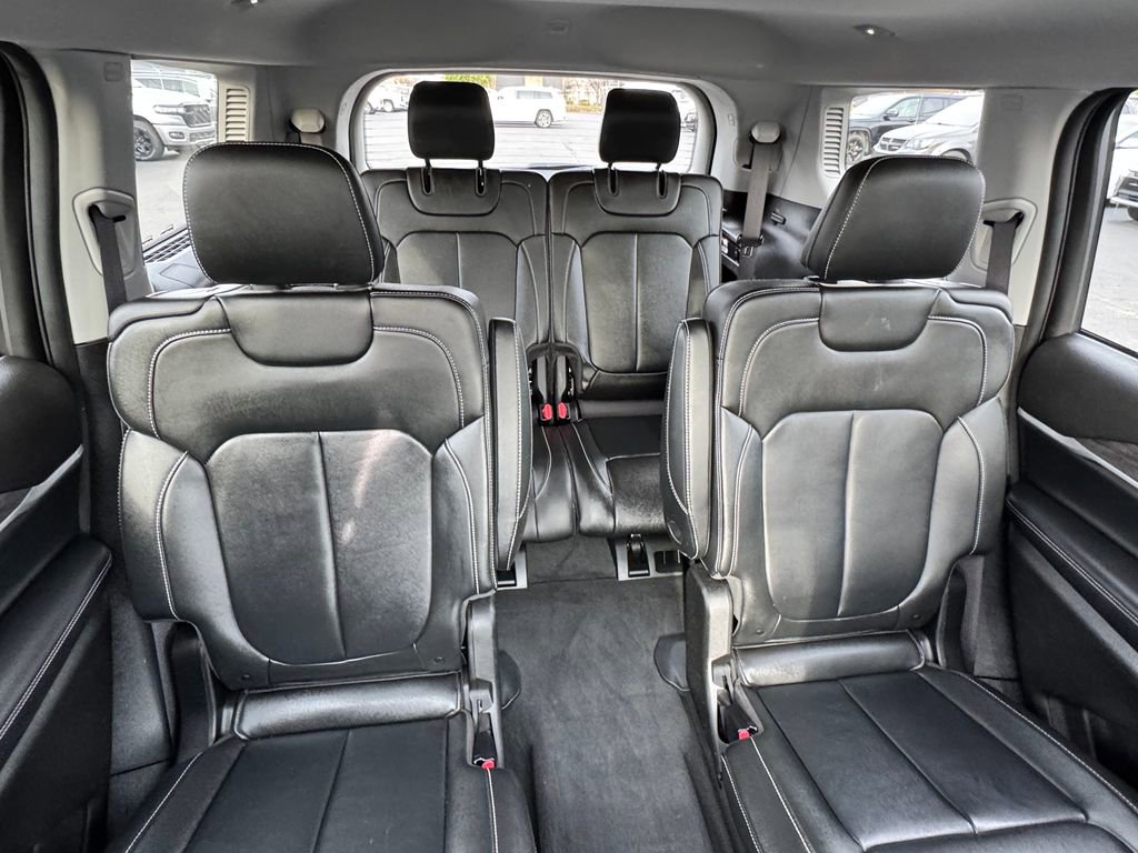 Used 2023 Jeep Grand Cherokee L Limited image 16