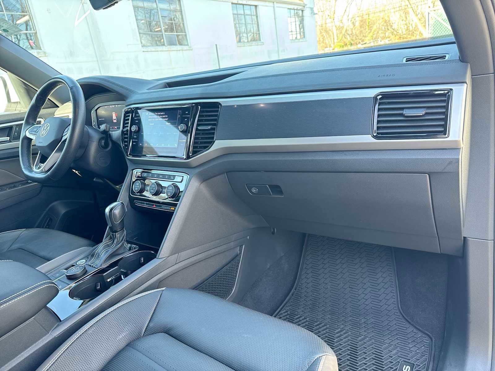 Used 2023 Volkswagen Atlas Cross Sport SEL Premium R-Line image 16