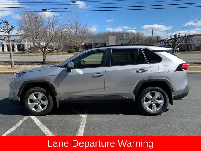 Used 2020 Toyota RAV4 XLE w/ XLE Grade Weather Package AWD/4WD image 6
