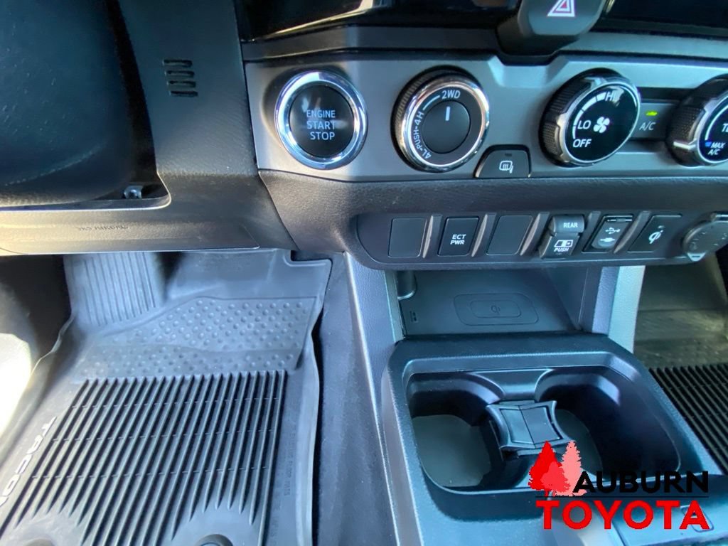 Used 2018 Toyota Tacoma TRD Sport AWD/4WD image 42