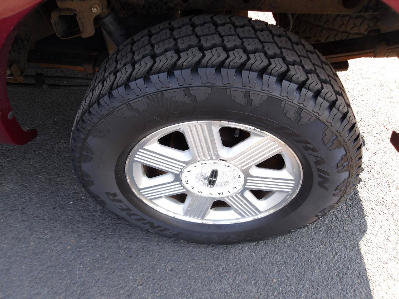 Used 2006 Lincoln Mark LT 4x4 image 23