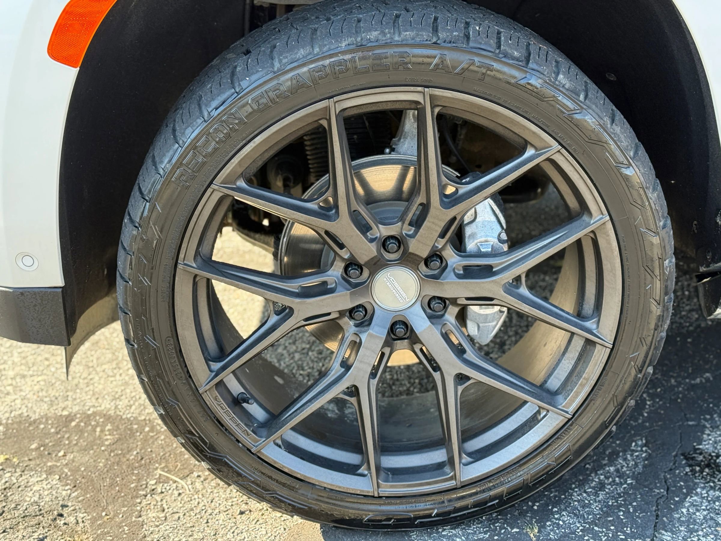 Used 2023 GMC Yukon Denali Ultimate w/ LPO, Floor Liner Package image 3