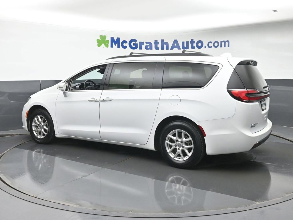 Used 2022 Chrysler Pacifica Touring-L image 20