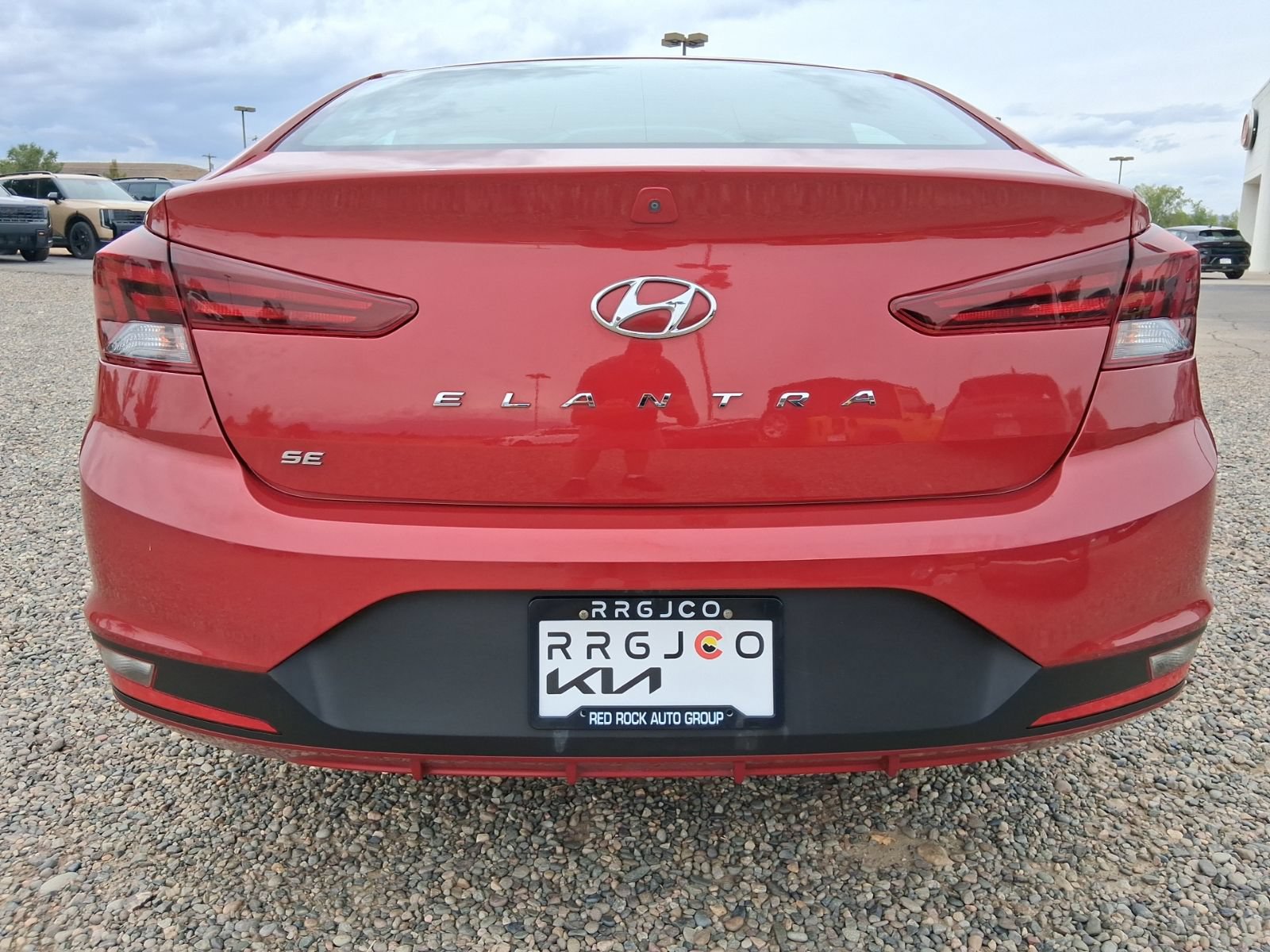 Used 2020 Hyundai Elantra SE FWD image 11