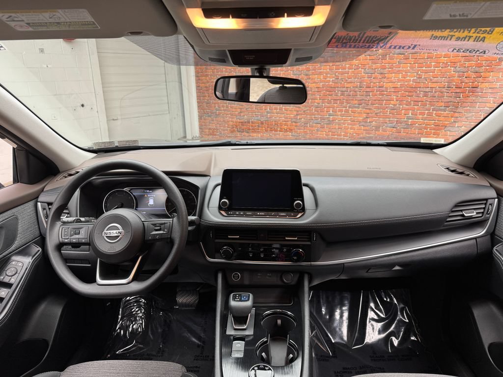Used 2021 Nissan Rogue S AWD/4WD image 12