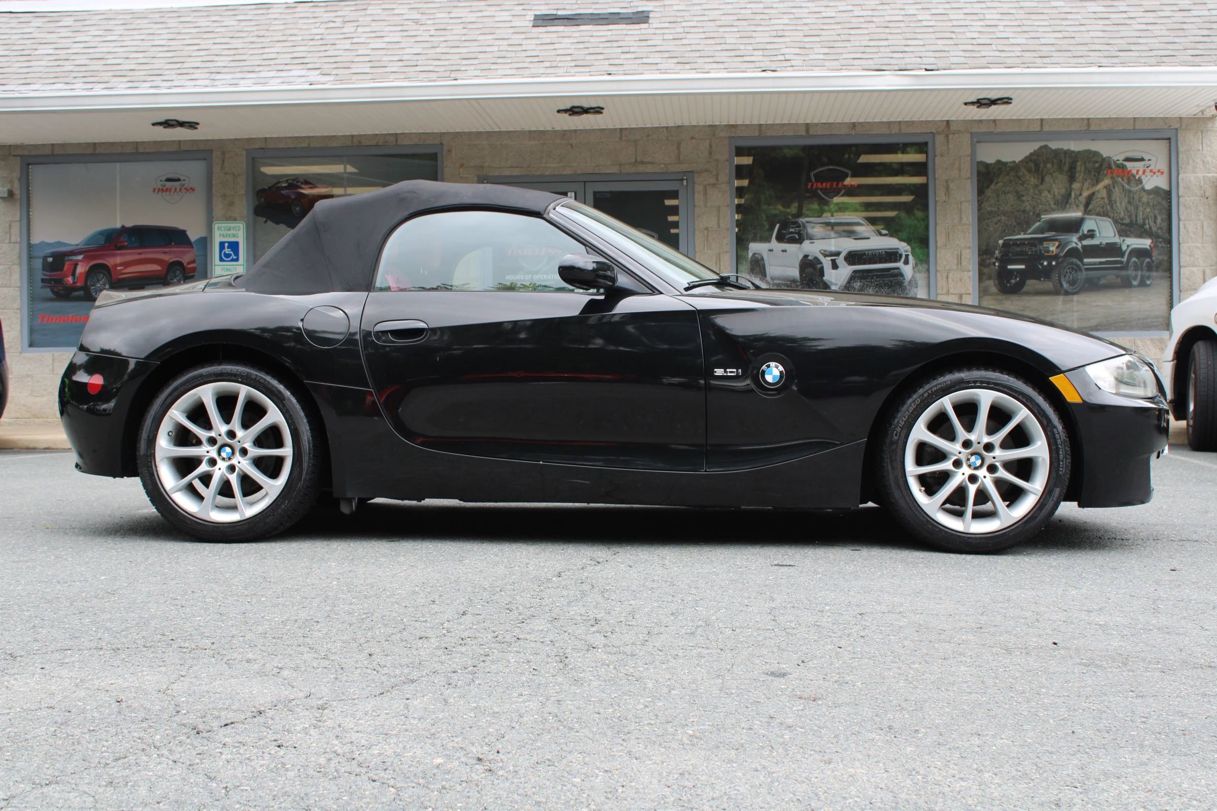 Used 2007 BMW Z4 3.0i image 23