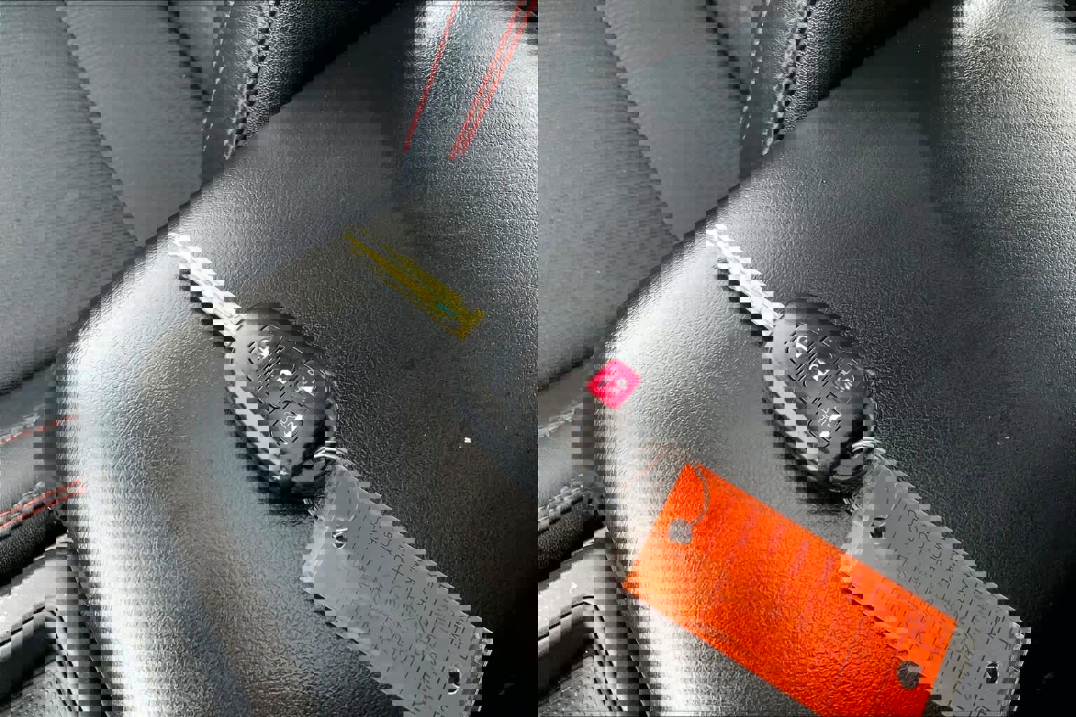 Used 2017 Toyota Camry SE w/ Moonroof Package image 15