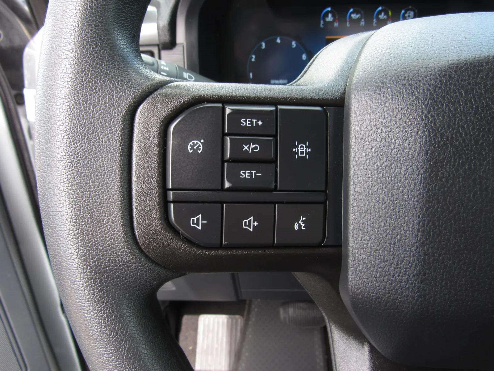 Used 2025 Ford F150 STX w/ Equipment Group 200A RWD image 20