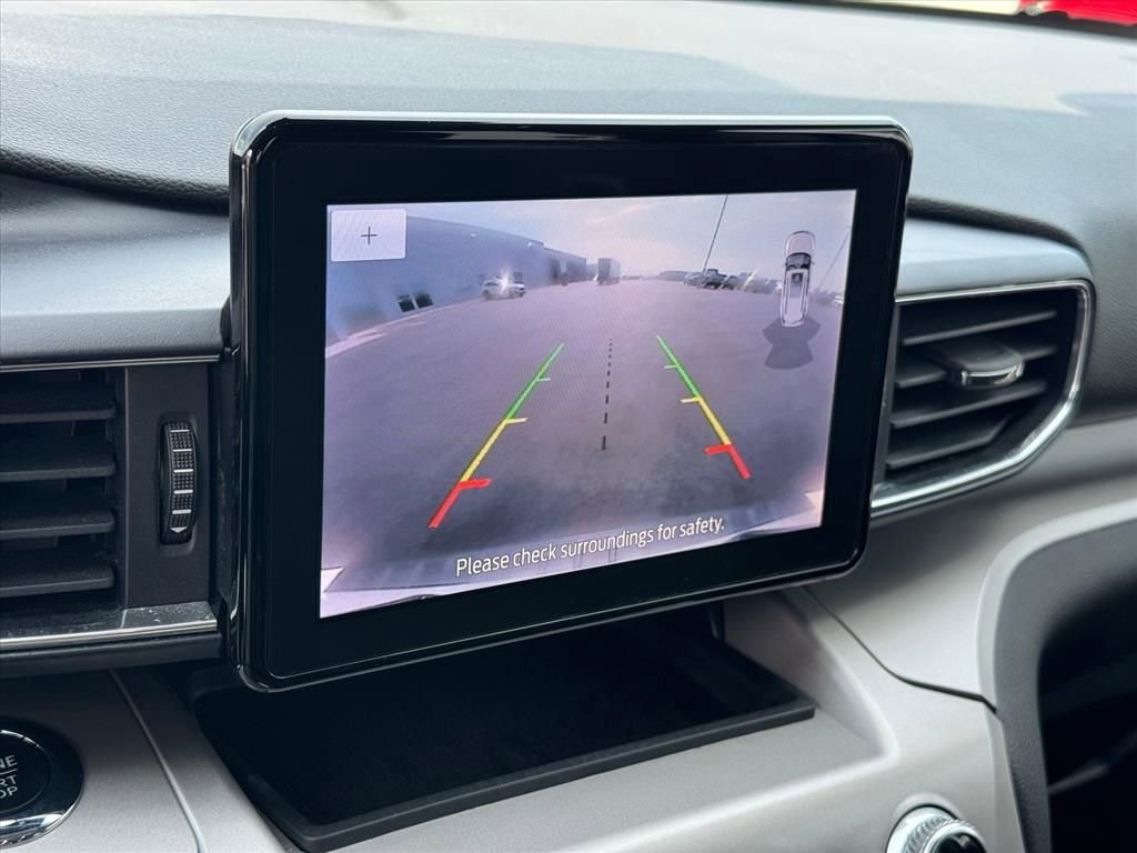 Used 2023 Ford Explorer XLT w/ Equipment Group 202A image 21