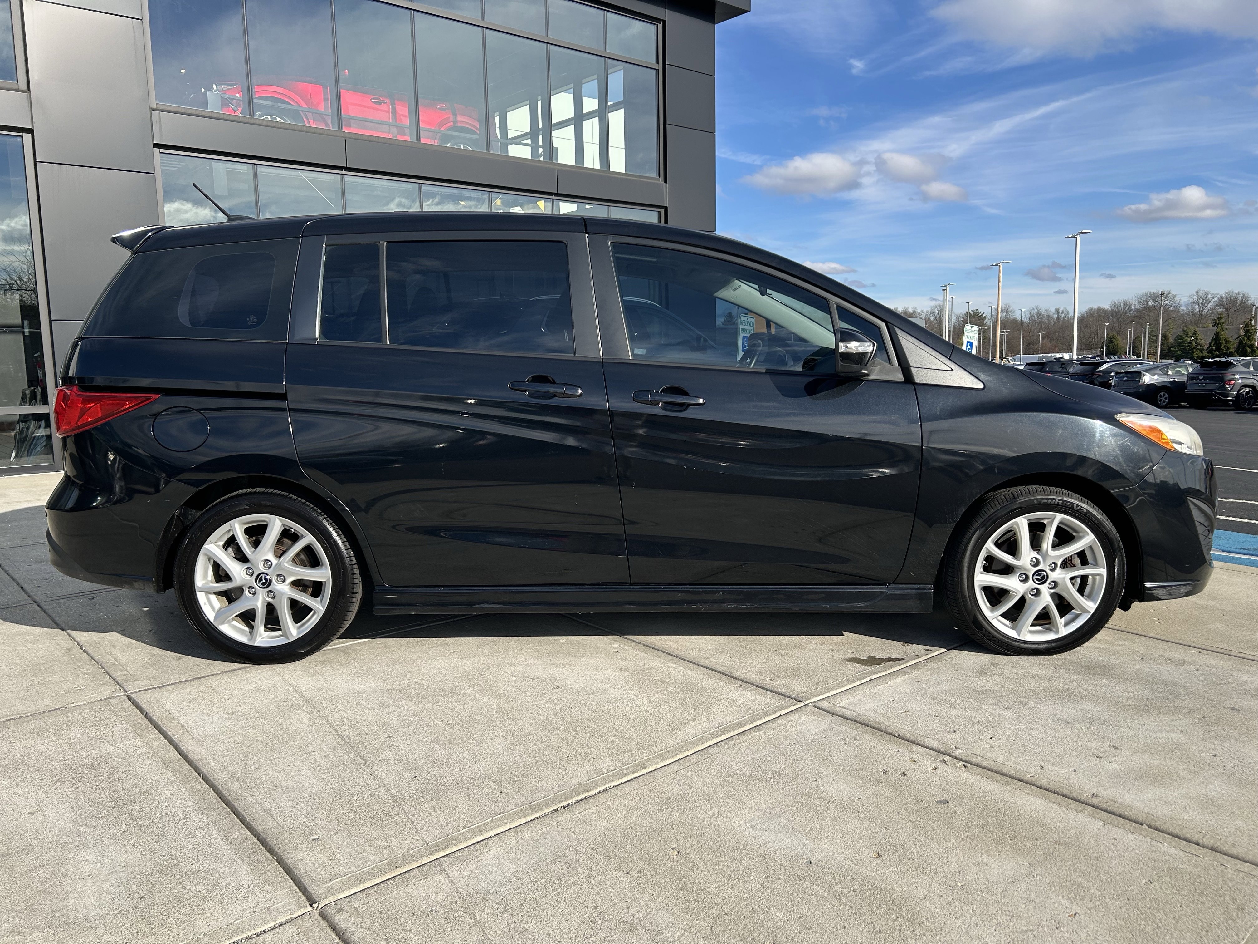 Used 2015 MAZDA MAZDA5 Grand Touring image 8