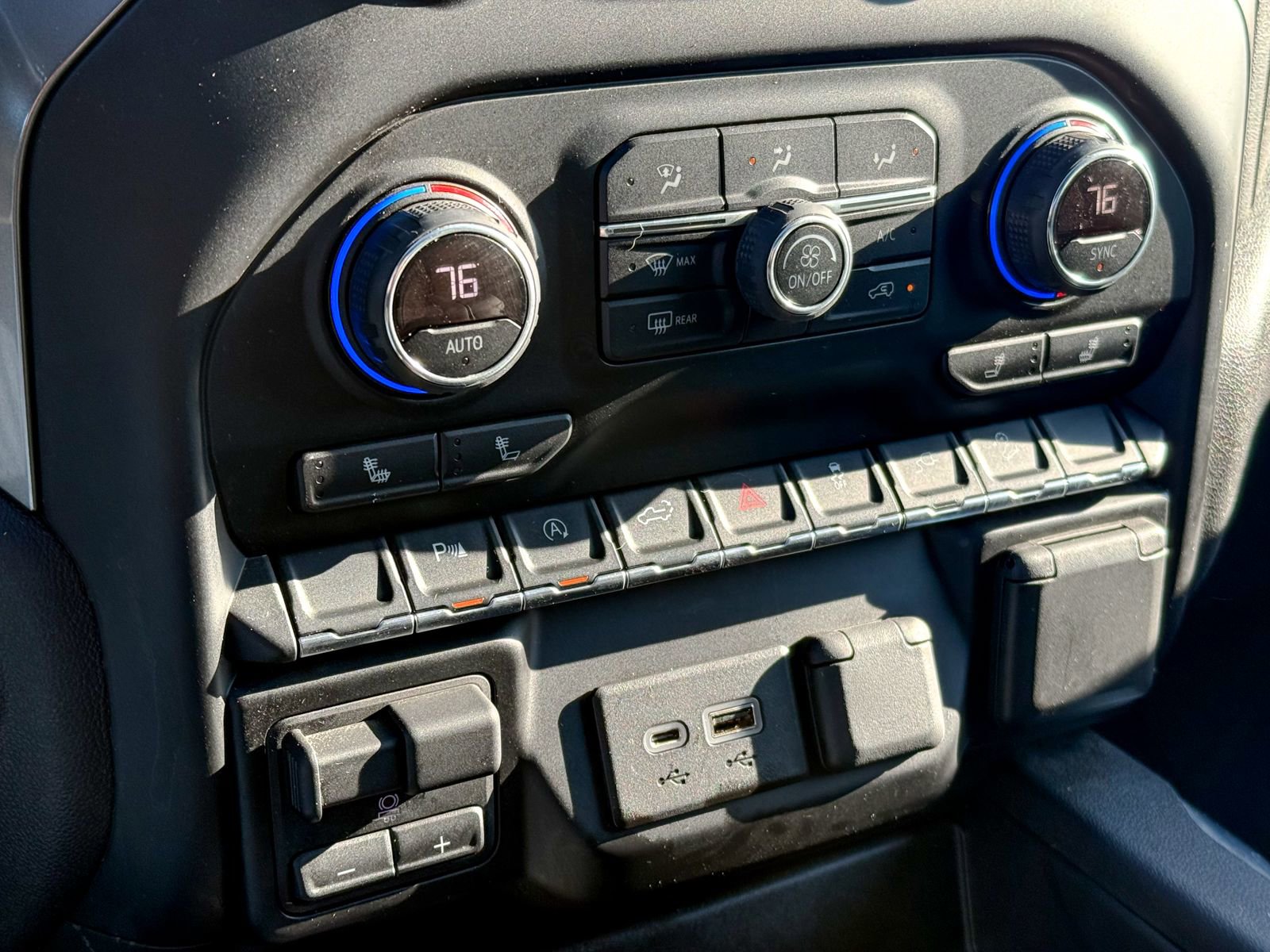 Used 2019 Chevrolet Silverado 1500 RST image 19