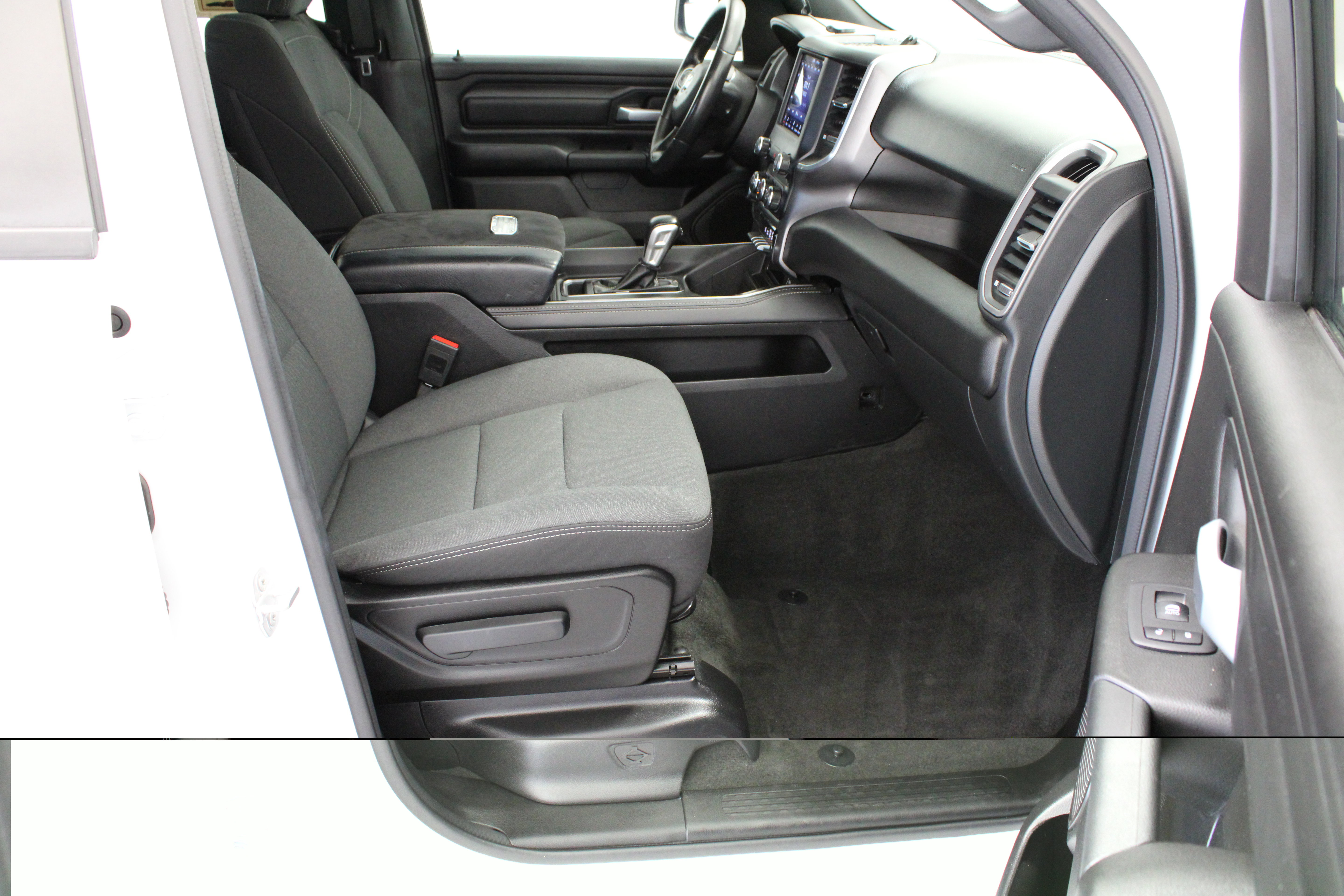 Used 2024 RAM 1500 Tradesman w/ Night Edition AWD/4WD image 36