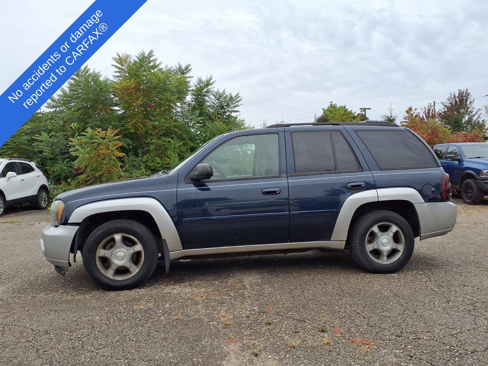Used 2008 Chevrolet TrailBlazer LT w/ Sun And Sound Package AWD/4WD image 9