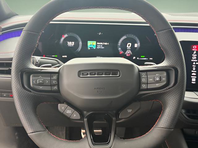 Used 2025 Dodge Charger R/T w/ Plus Group image 37