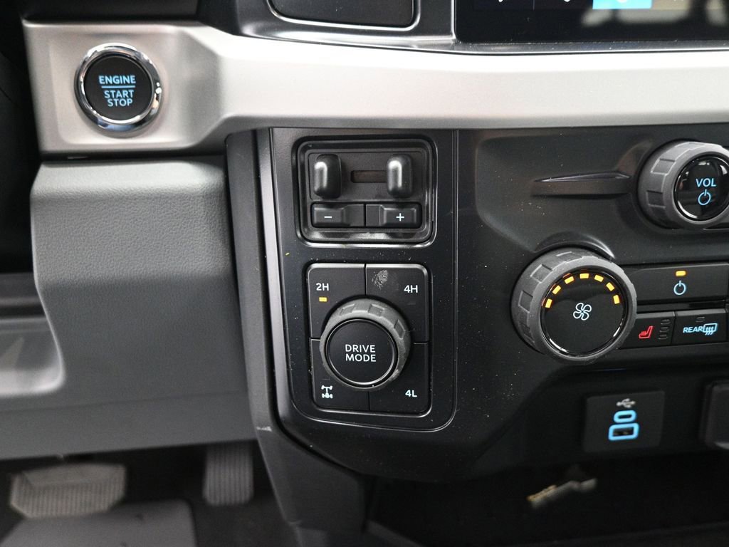 New 2026 Ford F350 XLT w/ XLT Premium Package image 17