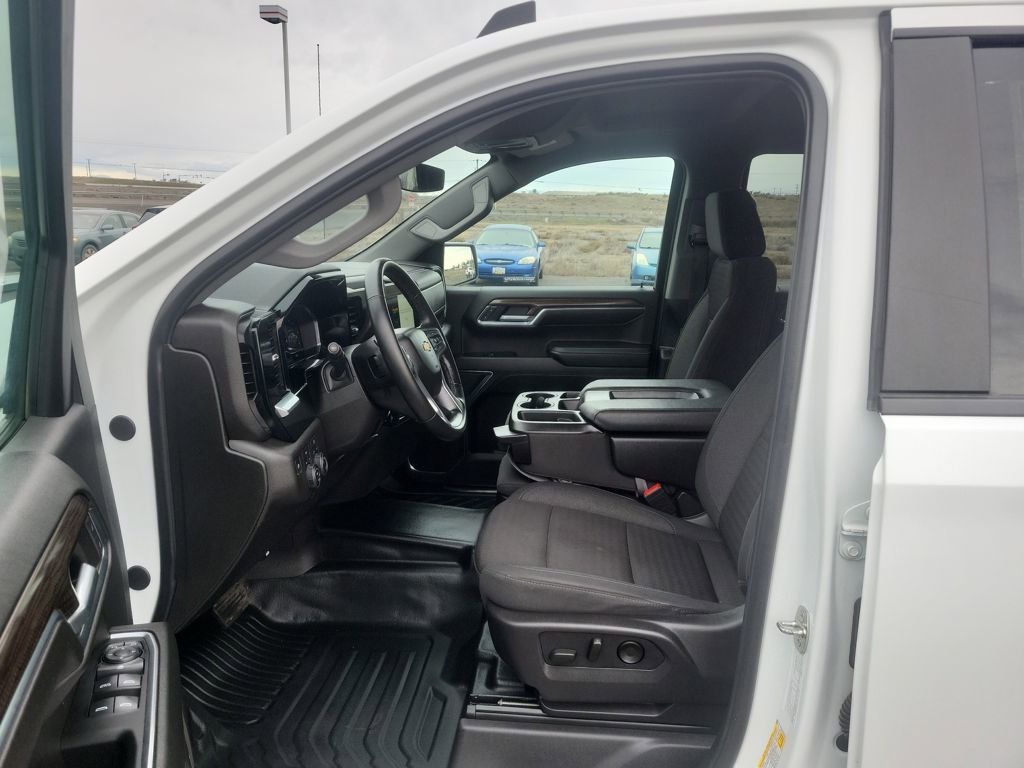 Used 2024 Chevrolet Silverado 1500 LT w/ Work Truck Package image 10