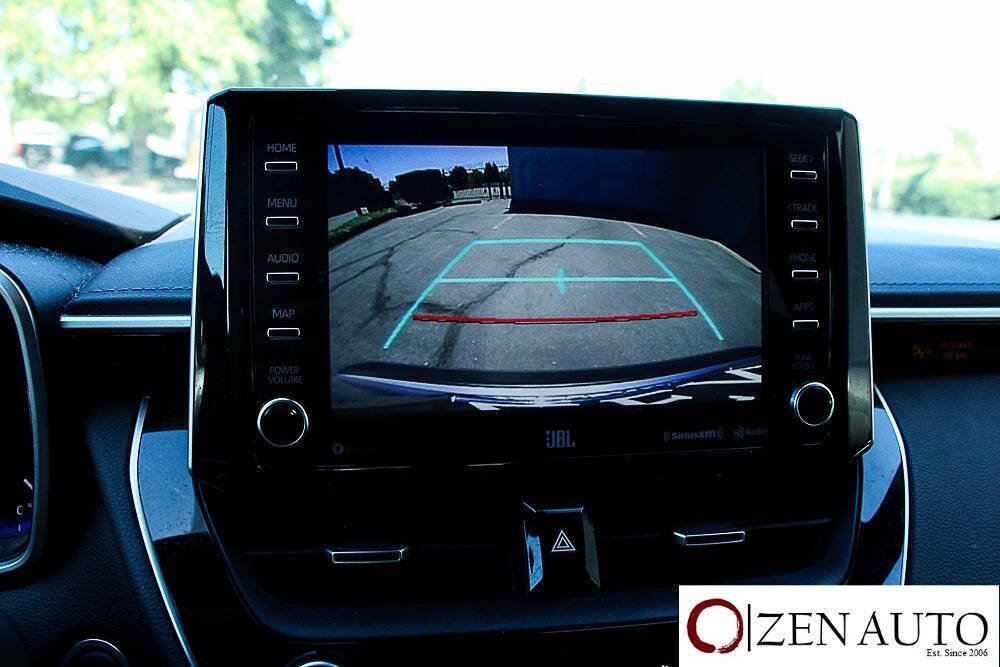 Used 2020 Toyota Corolla XSE FWD image 11