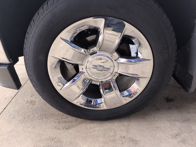 Used 2018 Chevrolet Silverado 1500 LT w/ LT Eassist Package AWD/4WD image 25