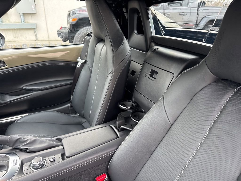 Used 2024 MAZDA MX-5 Miata RF Grand Touring image 11