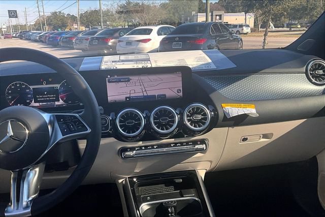 New 2025 Mercedes-Benz GLA 250 image 6