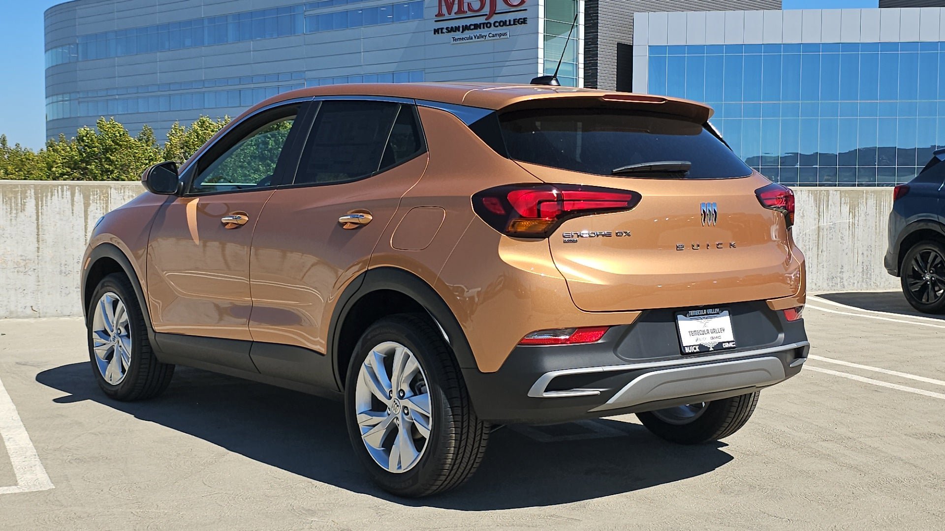 Used 2025 Buick Encore GX Preferred image 11