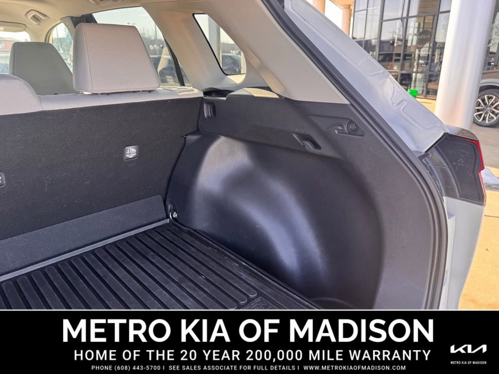 Used 2022 Toyota Corolla Cross LE image 21