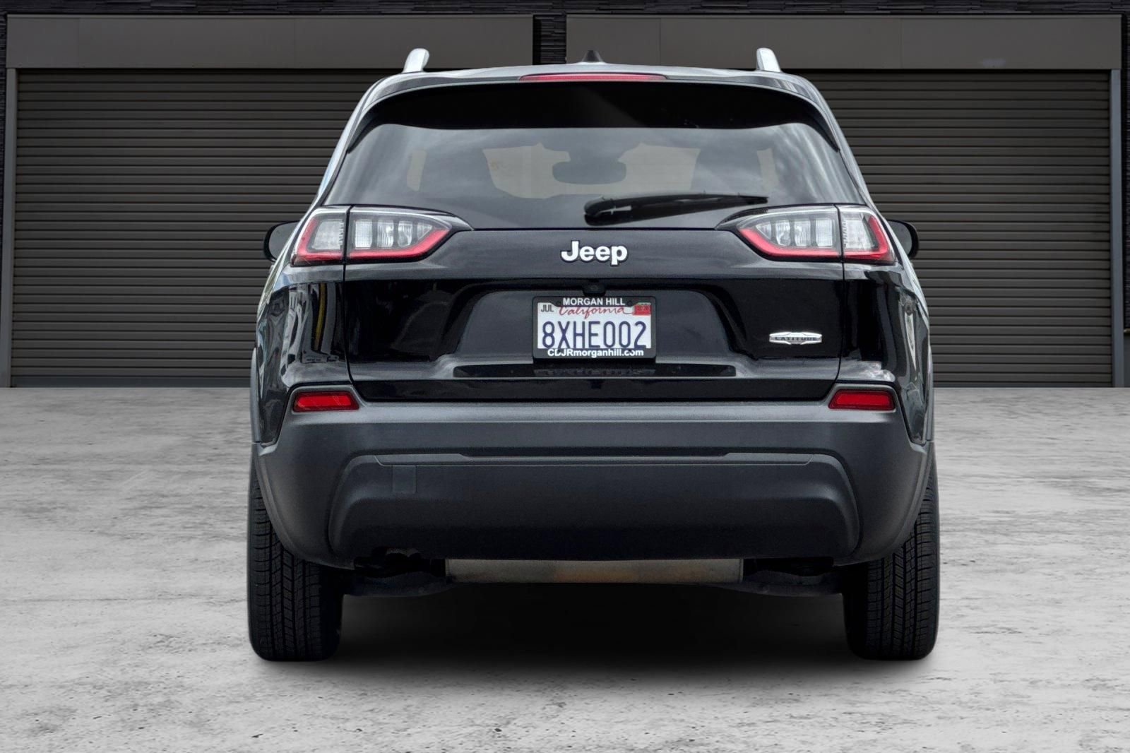 Used 2021 Jeep Cherokee Latitude FWD image 5
