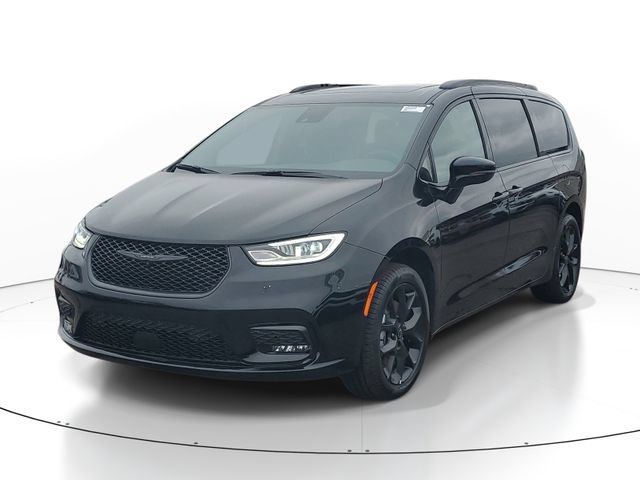 New 2026 Chrysler Pacifica Limited w/ S Appearance Package AWD/4WD image 2