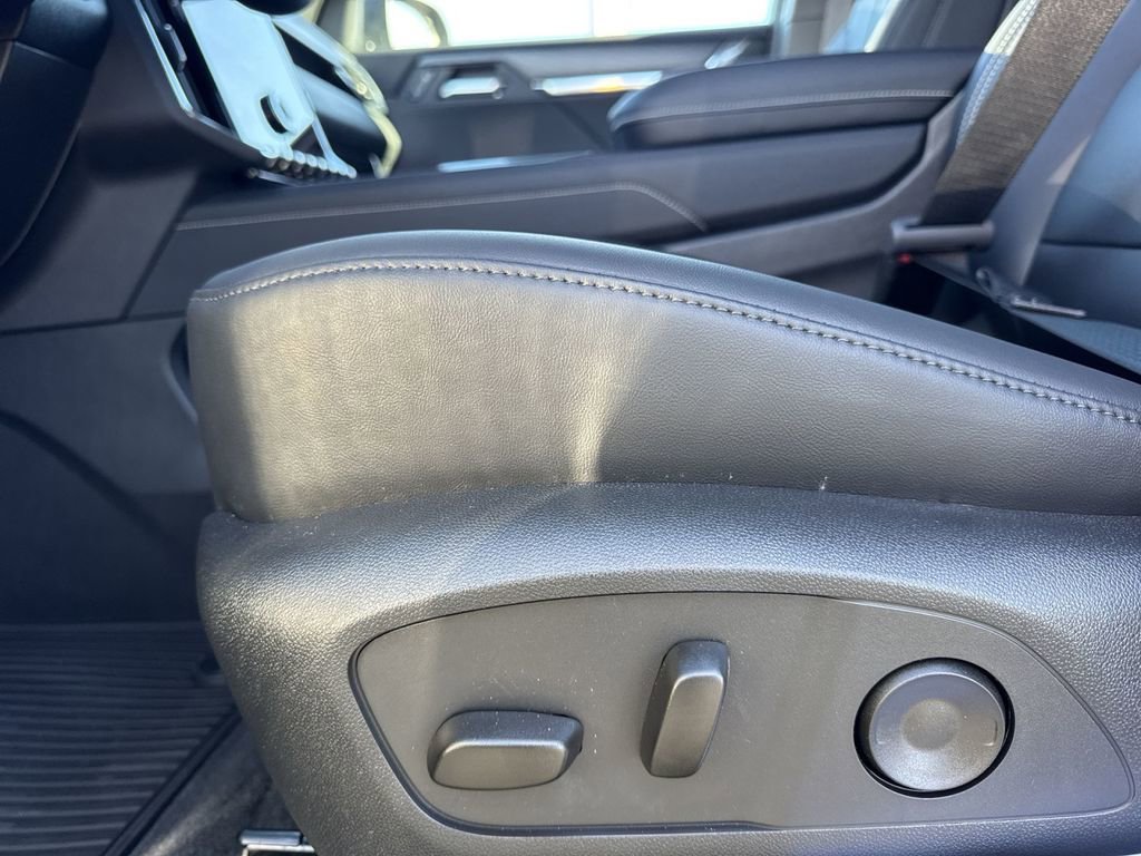 New 2026 GMC Acadia Elevation w/ Elevation Premium Package image 17