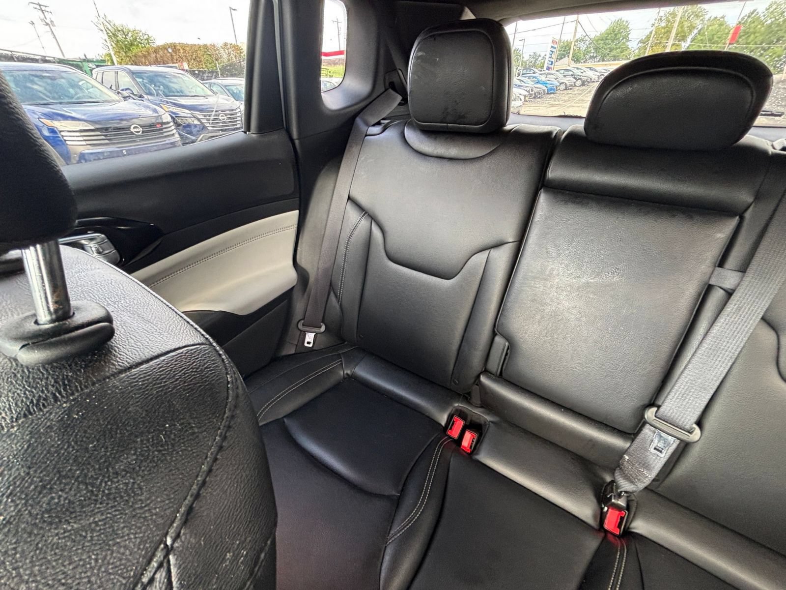 Used 2025 Jeep Compass Limited AWD/4WD image 39