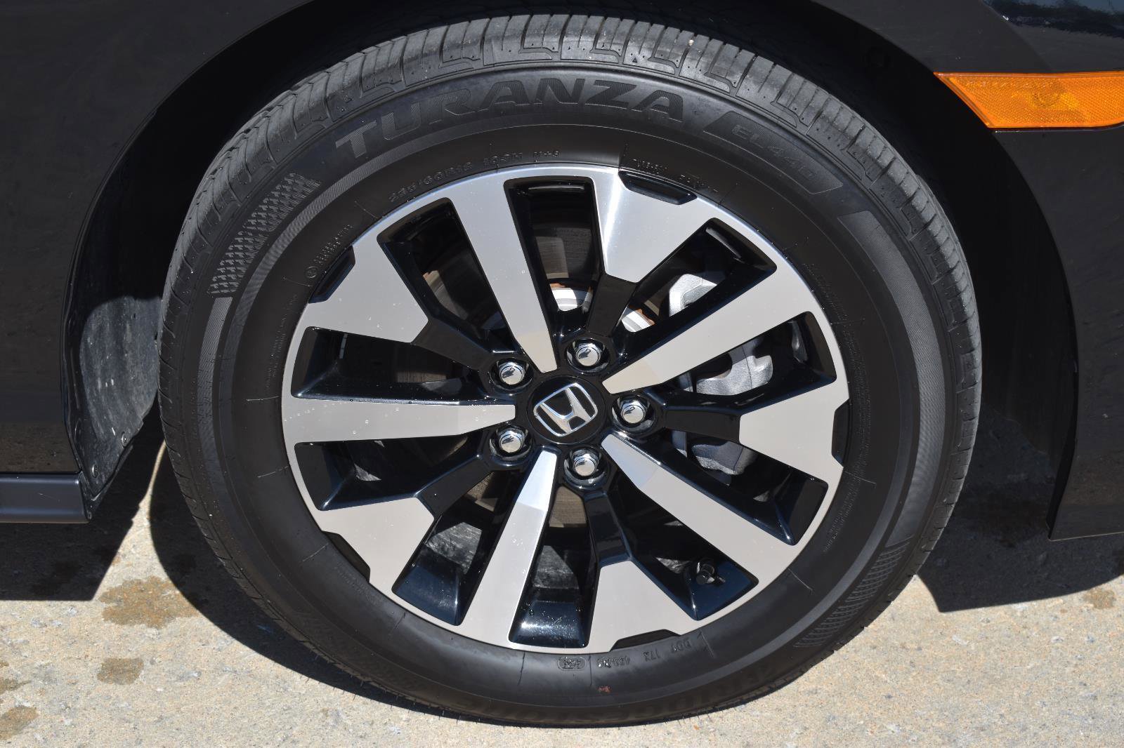 Used 2025 Honda Odyssey EX-L image 13