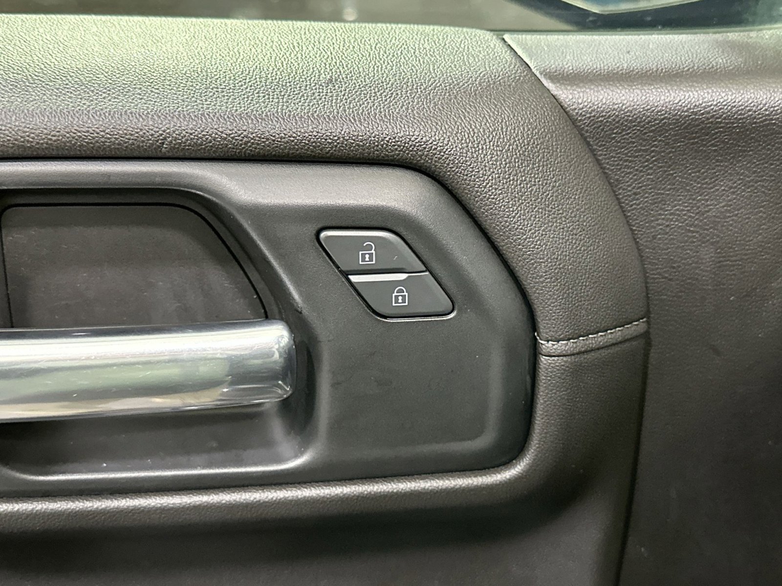 Used 2020 Chevrolet Silverado 1500 RST w/ All-Star Edition image 17