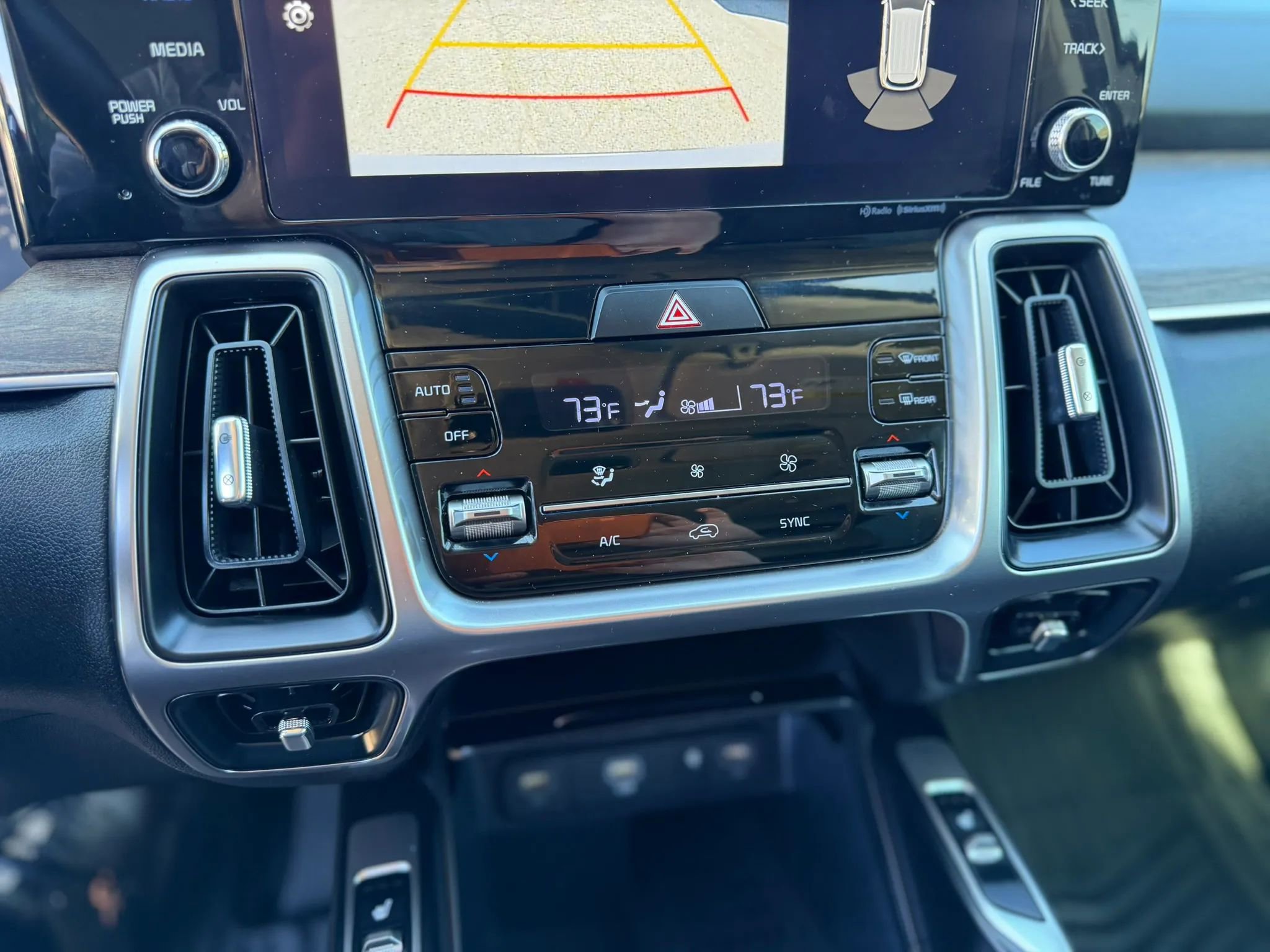 Used 2023 Kia Sorento X-Line EX image 32