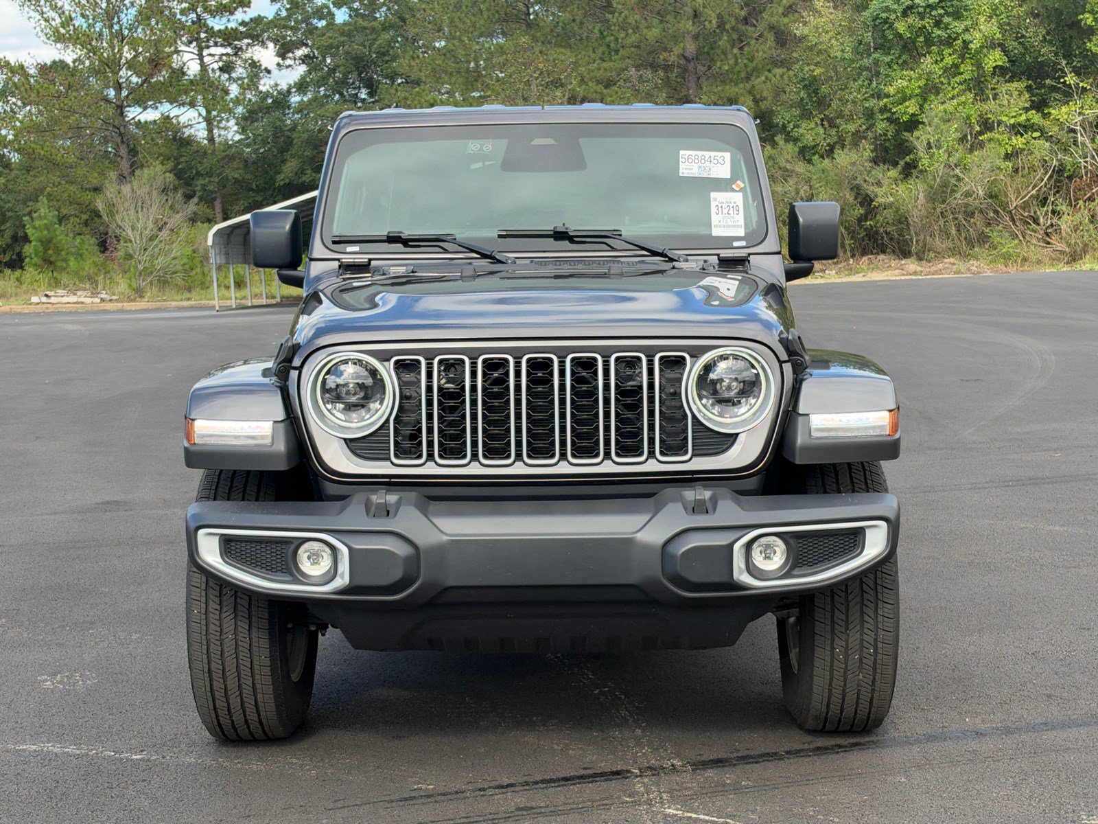 Used 2026 Jeep Wrangler Unlimited Sahara AWD/4WD image 2