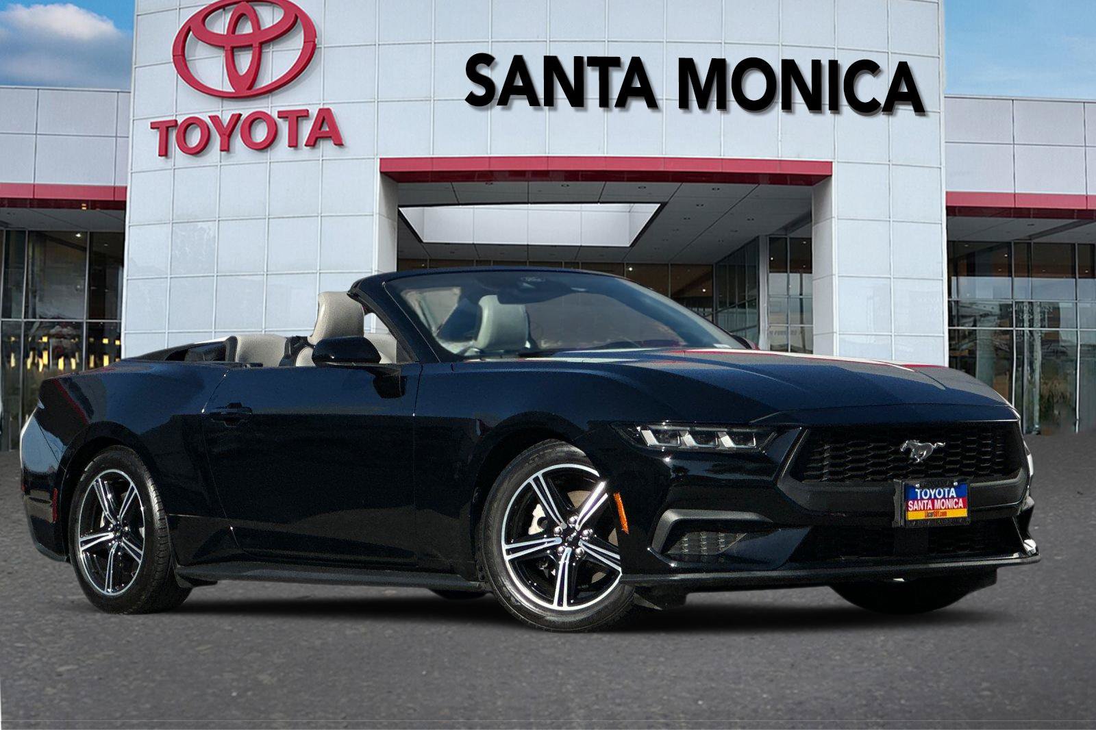 Used 2024 Ford Mustang Premium RWD image 2
