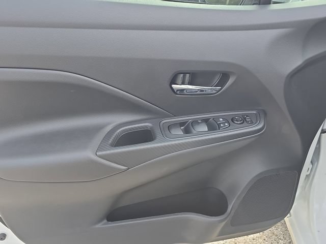 New 2025 Nissan Versa SV w/ Trunk Package FWD image 17