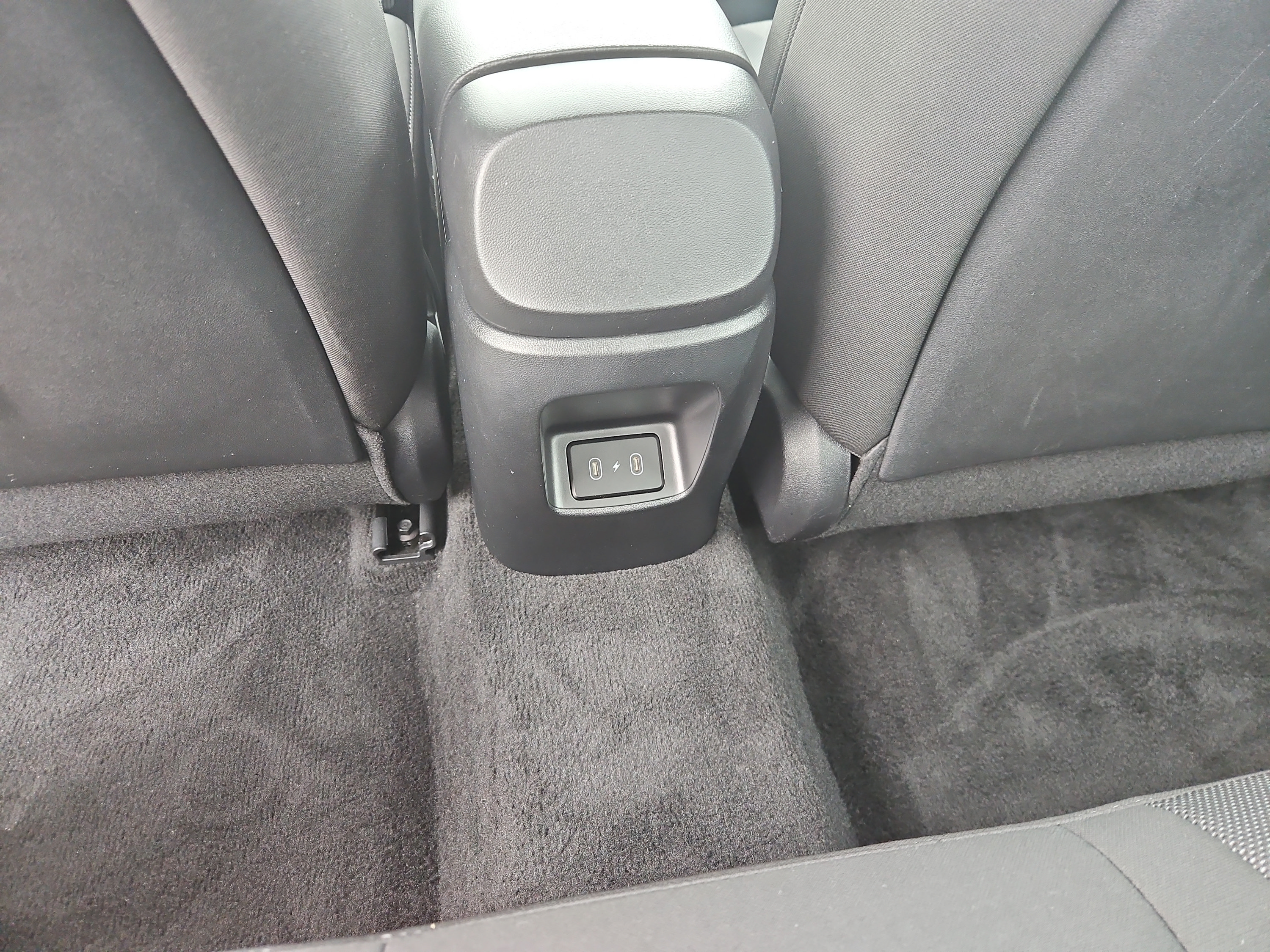 Certified 2026 Hyundai Elantra SE FWD image 14