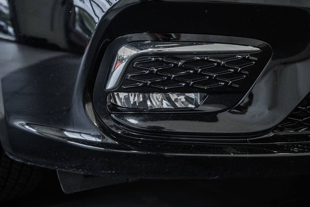 Used 2025 Chrysler Pacifica Select image 15